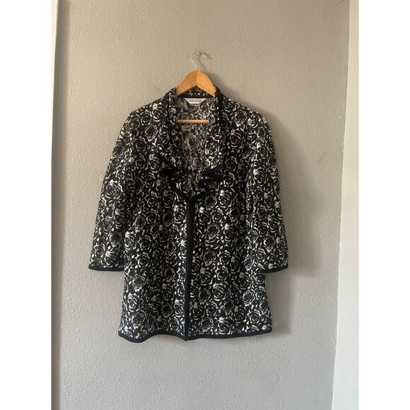 Exclusively Misook Ruffle Top - Picture 1 of 9